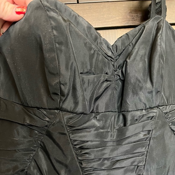 Black gorgeous 10 one shoulder w/ vine +rose Bow on back sweetheart front fitted - Picture 2 of 7